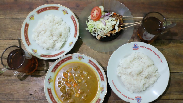 sate-tongseng-kelinci